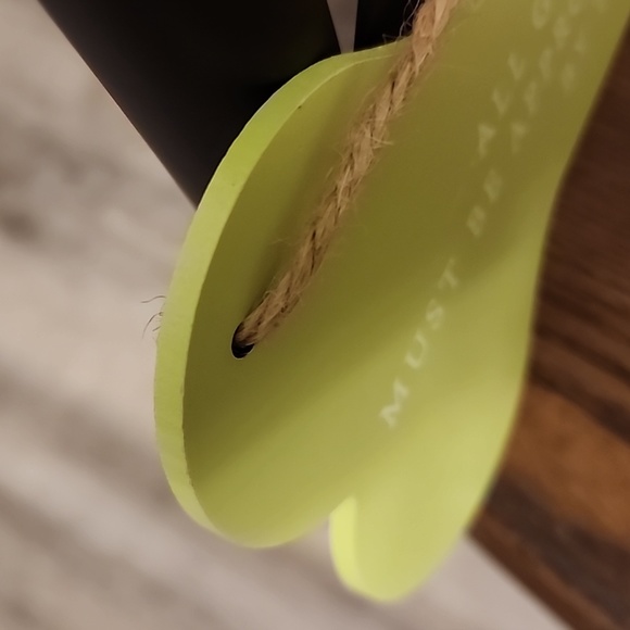 Dog sign:  all guests must be approved by the dog - Picture 6 of 6